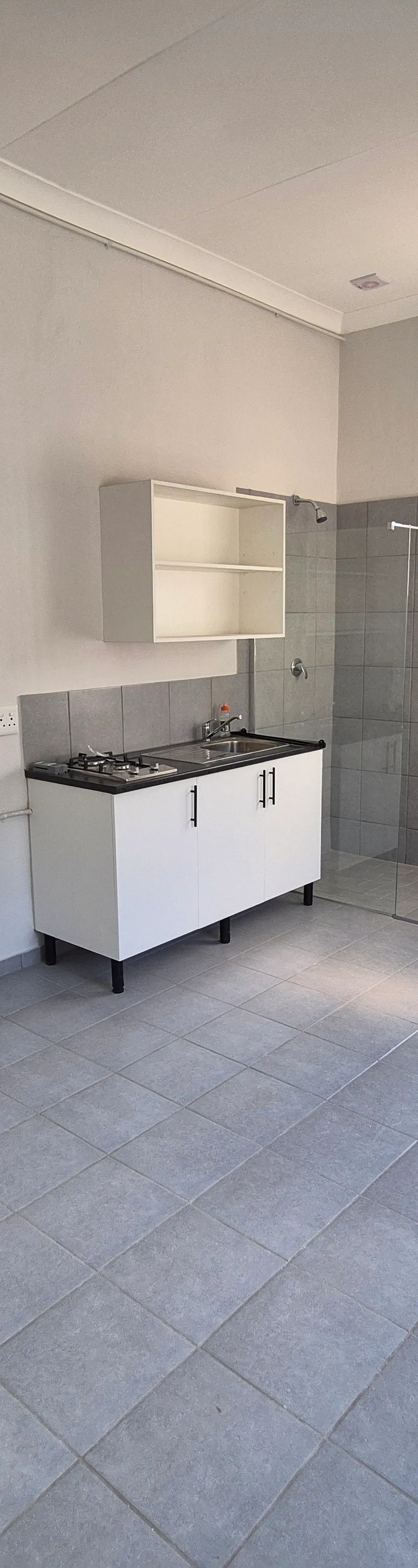Semi Furnished Unit to rent with own bathroom and kitchenette